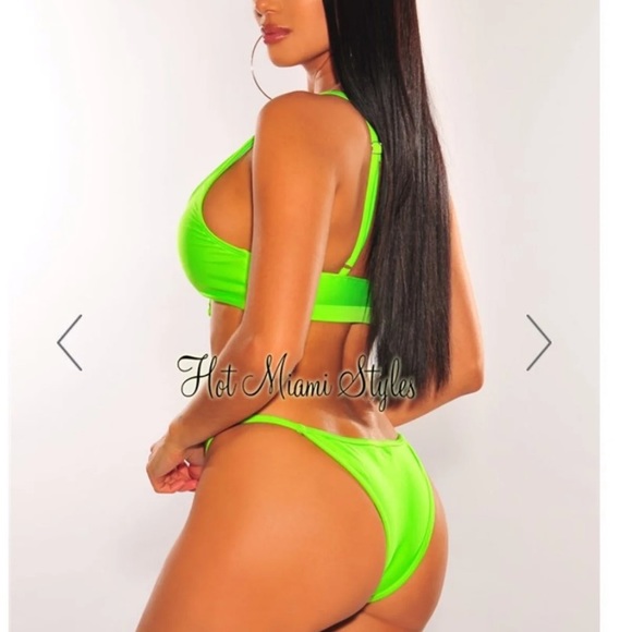 Bikini set - Picture 2 of 3